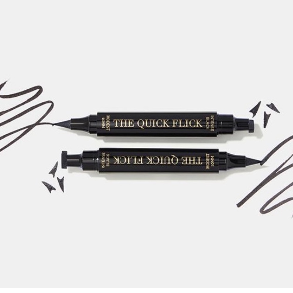 The Quick Flick- Perfect Wings Eyeliner Stamp with a Felt tip eyeliner Pen